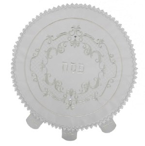 Round Satin Matzah Cover Embroidered Quilted Design White 19&quot;