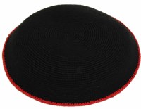 Fine Knit Kippah Serugah DMC 17cm  Black with Red Border