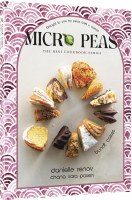 Micro Peas The Mini Cookbook Series Bundt Cake [Paperback]