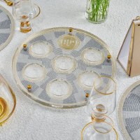 Additional picture of Lucite Seder Plate Kaarah Geometric Design Gold 13.75"