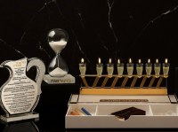 Additional picture of Lucite Chanukah 30 Minute Sand Timer Gold