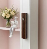 Additional picture of Polymer Mezuzah Case Deep Scored Stripes Gold Shin Brown 12cm