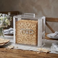 Additional picture of Lucite Square Matzah Box Pearl Corners Silver Accent 10"