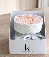 Additional picture of Leatherette Preserved Roses Bouquet Champagne 8.7"