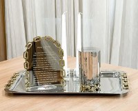 Additional picture of Luxe Stainless Steel Tzedakah Charity Box Linked Chain Design Gold 3.5" x 6"