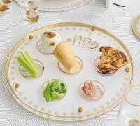 Additional picture of Lucite Seder Plate Kaarah Inspired Cartier Design Gold 13.75"