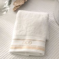 Additional picture of Luxury Hand Towel Pesach Embroidery White Gold 14" x 30"