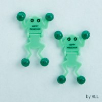 Additional picture of Passover Green Frog Wall Climber