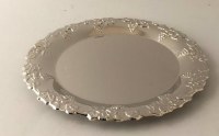 Additional picture of Kiddush Cup Tray Silver Plated Grape Design 6"