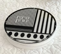 Additional picture of Lucite Round Bencher Set with 8 Hebrew Birkat Hamazon Cards Black and White Design Ashkenaz