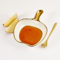 Additional picture of Ceramic Honey Dish Apple Shaped Gold Trim with Spoon 6.25"
