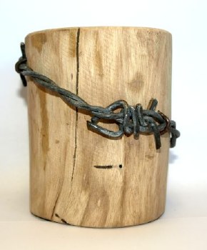 Barbed Log/fencepost small