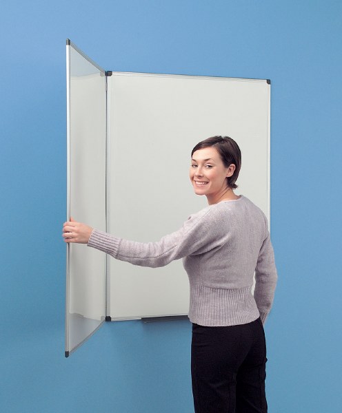 Spacesaver Folding Whiteboard 900 x 600mm Magnetic Surface