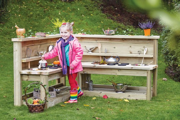 Small Outdoor Corner Kitchen