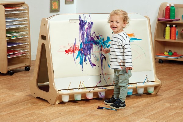 Double-Sided 4-Person Easel