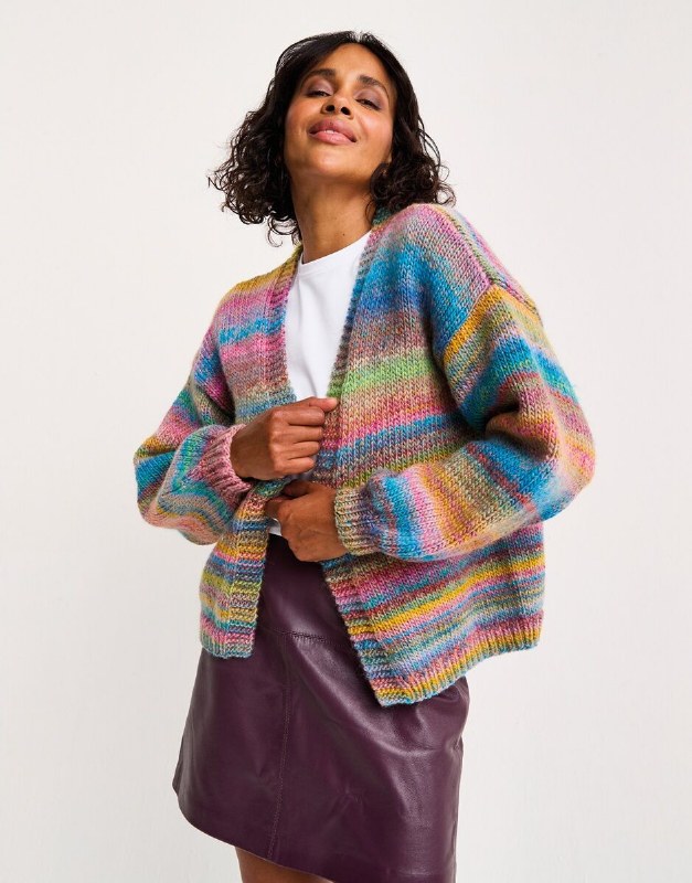 Sirdar 10801 Cardigan Chunky