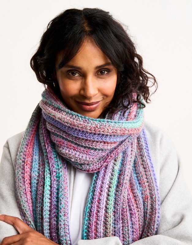 Sirdar 10811 Scarf in chunky