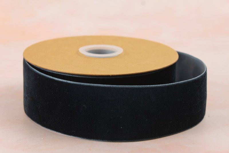 Picture of Velvet Ribbon Navy 38mm x 10 Yards
