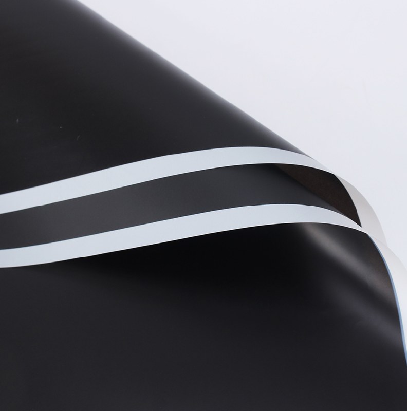 Picture of Cello Sheets 57cm x 70cm Black/ White 100pcs