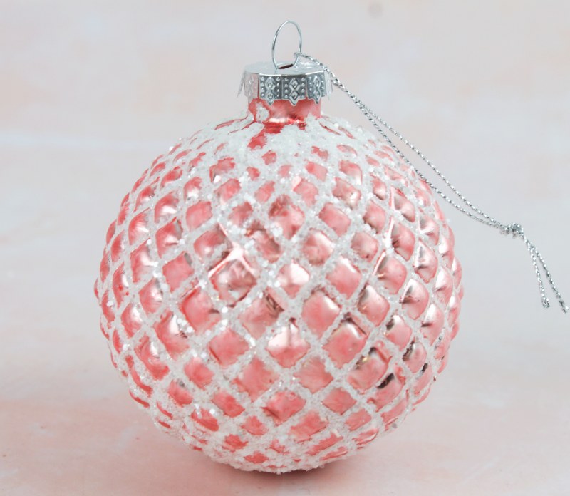 Glass Bauble 8cm x 6