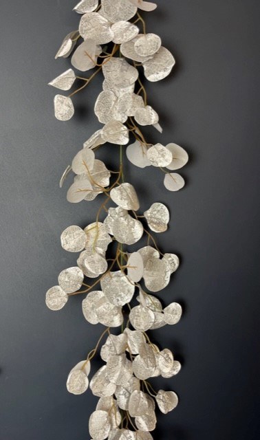 Picture of Silver Leaf Garland 168cm