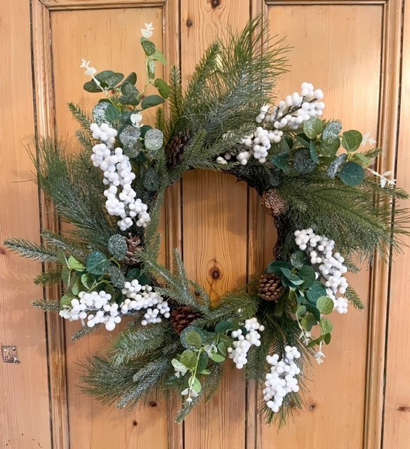 Faux Berry Christmas Wreath White 20"