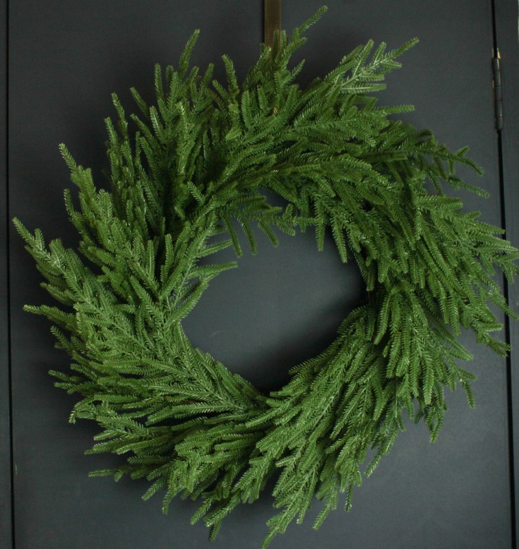 Picture of Faux Spruce Wreath 24"