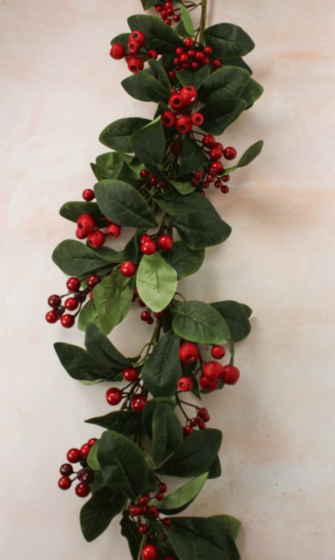 Faux Red Berry Garland 5ft