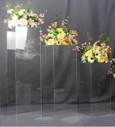 ACRYLIC COLUMN 29X29X80