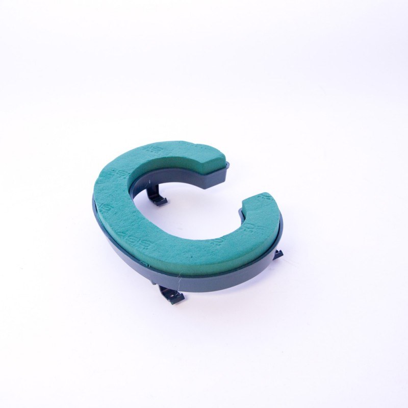 Picture of Oasis clip on foam letter C