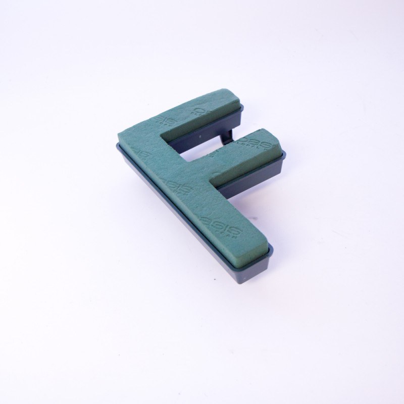 Oasis clip on foam letter F