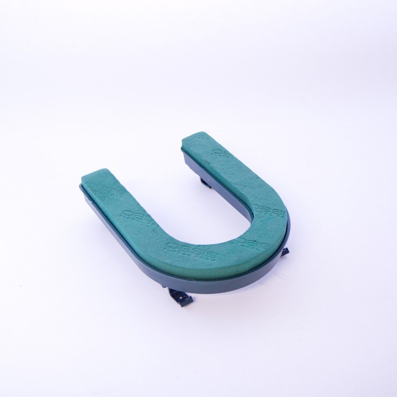 Picture of Oasis clip on foam letter U