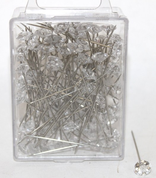 Diamante pins medium x 100