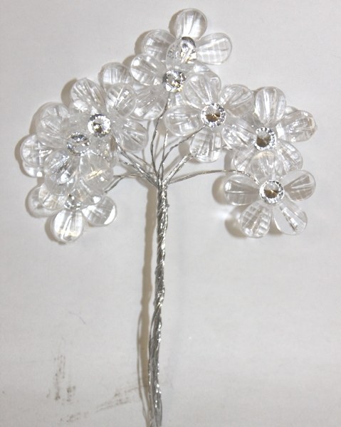 Flower bundle diamante pick clear medium