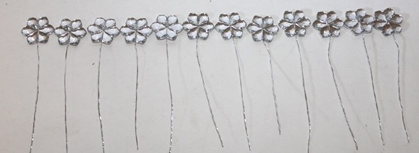 Picture of 12 x diamante flower florist birdal picks- clear
