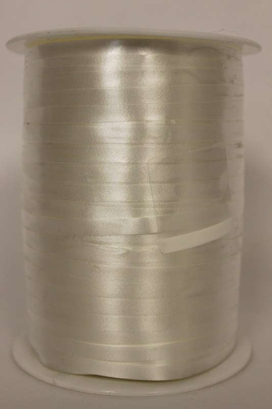 Pearl curling ribbon x 500m P-11