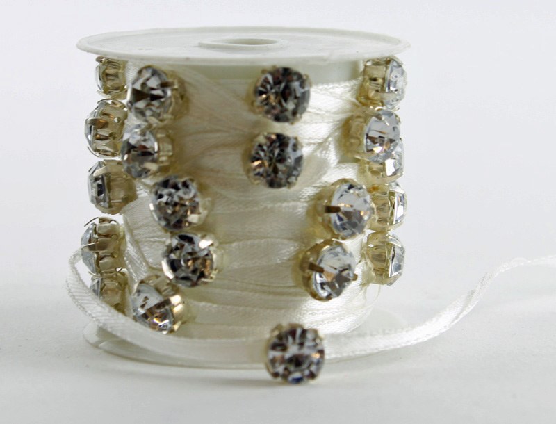 Picture of Diamante Satin Ribbon Ivory 8mm x 3m