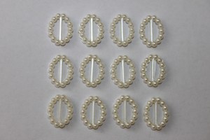 Wedding buckle ivory oval x 12