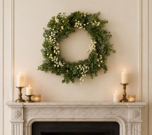 Additional picture of Artificial Boxwood Wreath Frosted White Berry 24"