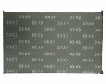 LEXI & ME KENNEL/CRATE MAT KHAKI ARROW MEDIUM