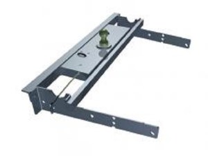 B&amp;W Turnoverball Gooseneck Hitch Under-Bed Chev/GMC 2-5/16" /30k