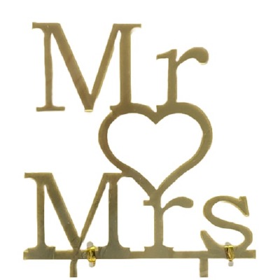 Mr. & Mrs. Gold Mirror Cake Pic