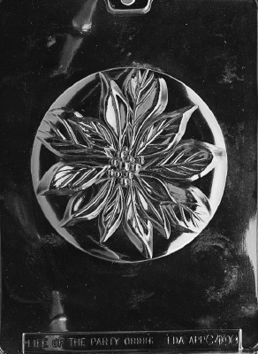 Poinsettia Pour Box Top XL