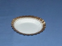 1-1/8" X 2-3/16" White & Gold Baking Cups 500 Count