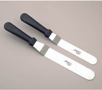 Spatula P-Handle Angled 8"