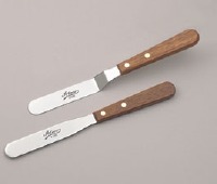 Spatula W-Handle Angled 4.5"