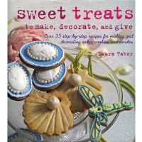 Sweet Treats to Make & Decorate and Give Book