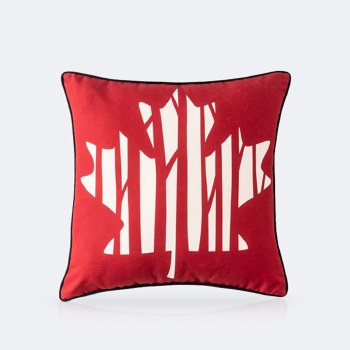 Throw Pillow 18 x 18 - Maple Leaf