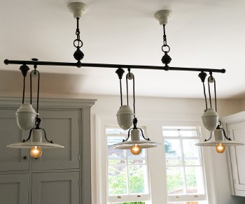 Italian Ceramic 3 Light Rise Fall Bar Pendant Crema Broughtons Italian Ceramic 3 Light Rise Fall Bar