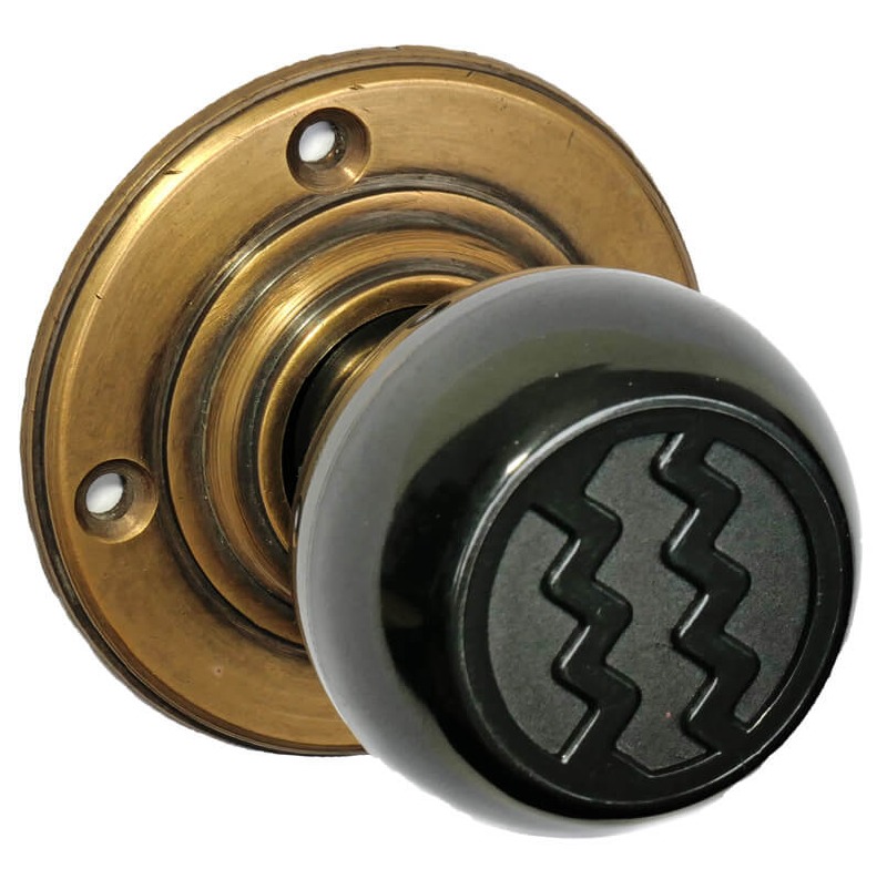 BROLITE 6822M Real Bakelite Door Knobs Black/Antique Roses Broughtons